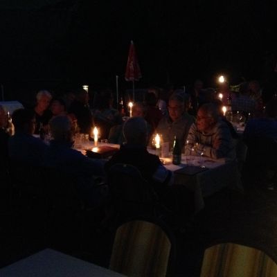 076 Noch lange genossen wir den lauen Sommerabend